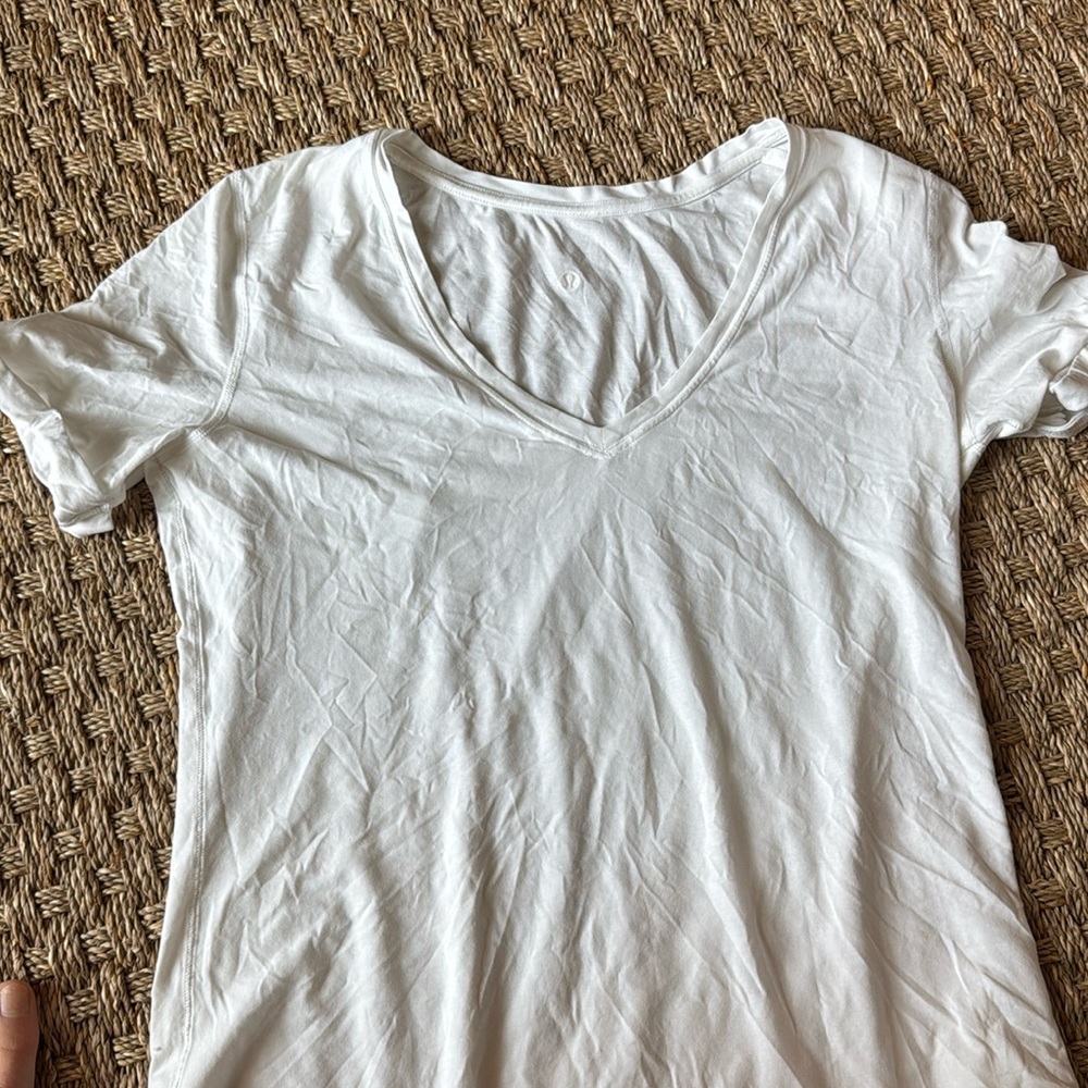 Lululemon V-Neck Love Tee